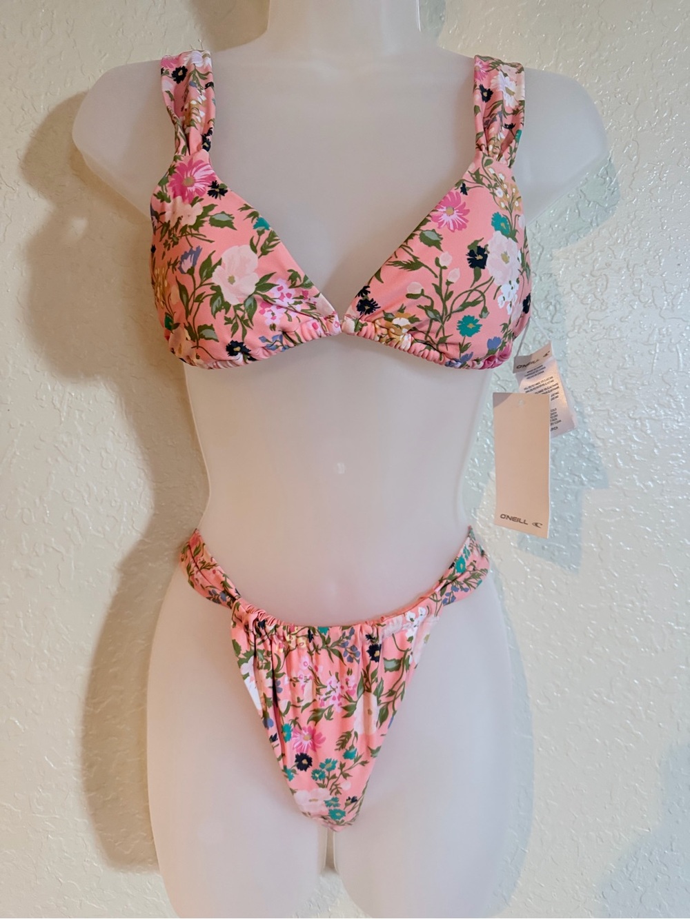 New O'Neill Kelly Floral Bikini Set Size S Pink Desert Flower Triangle Top